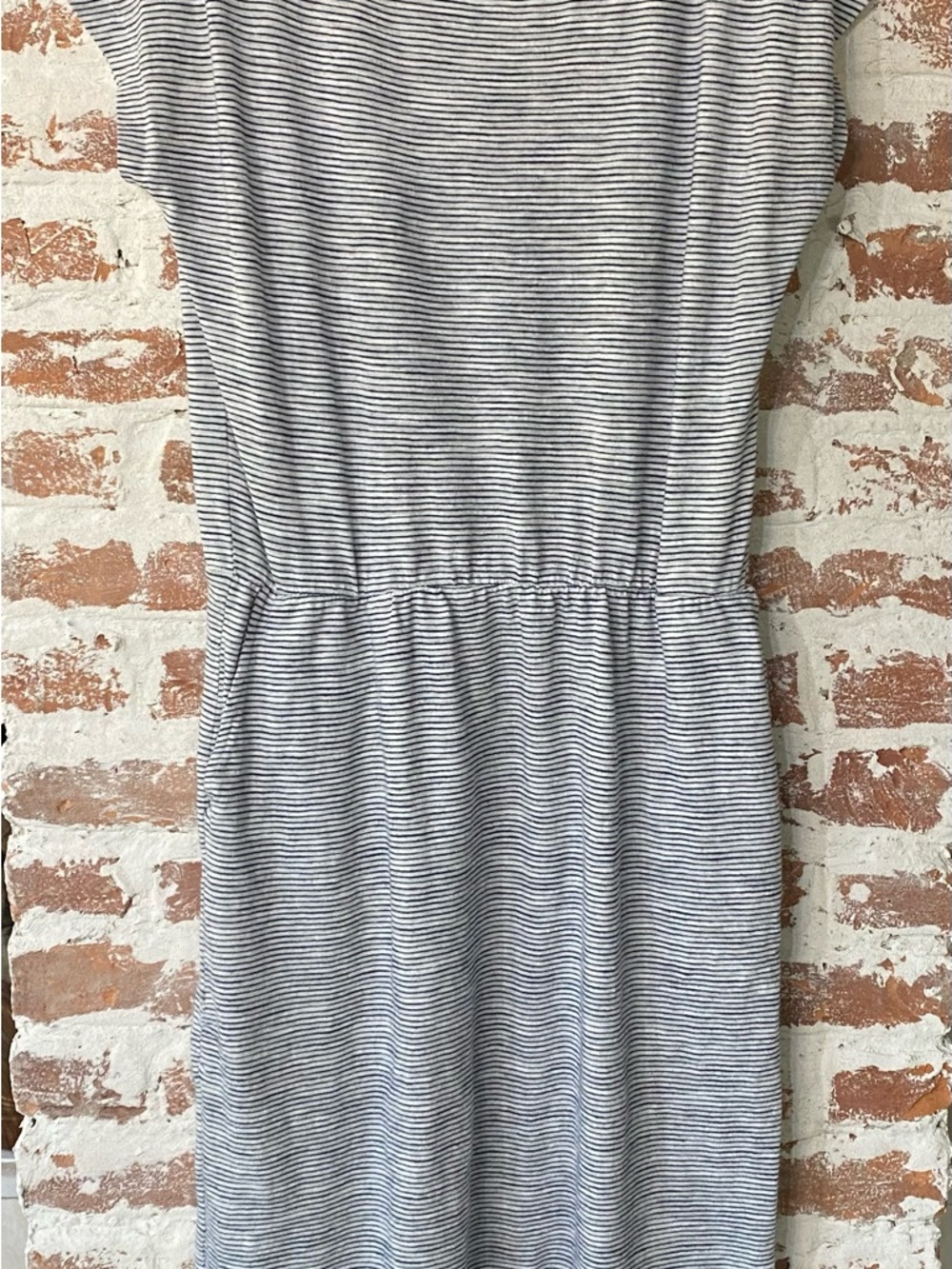 NWOT NORDSTROM Grey & White Striped Midi Dress, Cap Sleeves Midi - Picture 2 of 5